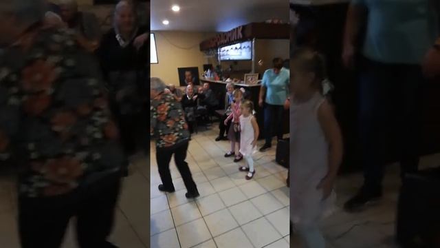 Добродомик. Концерт. Сестренка. Синяк Олеся смотреть онлайн