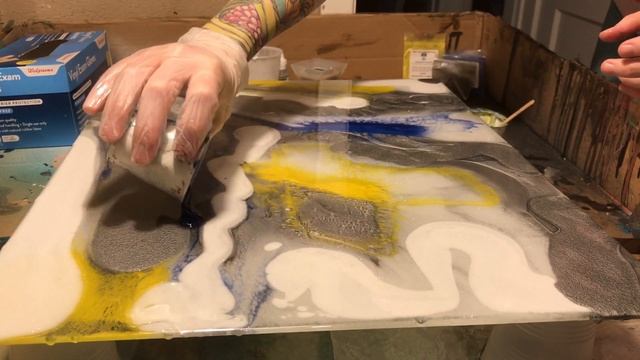 Resin Pour on Glass using Sapphire and Silver Mica Pigments смотреть онлайн