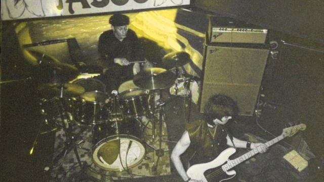 Shark Taboo - Everyone's a Freak смотреть онлайн