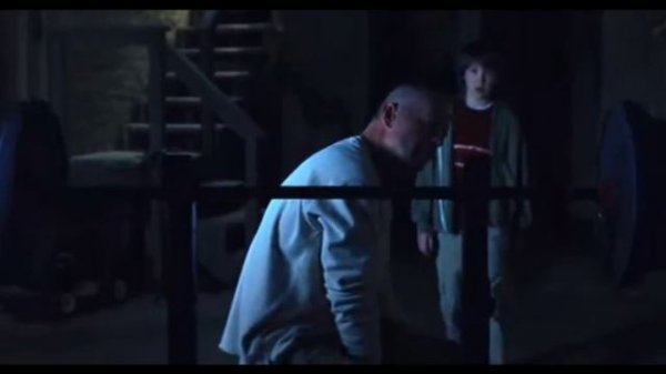 "Неузвимый" 2000, США