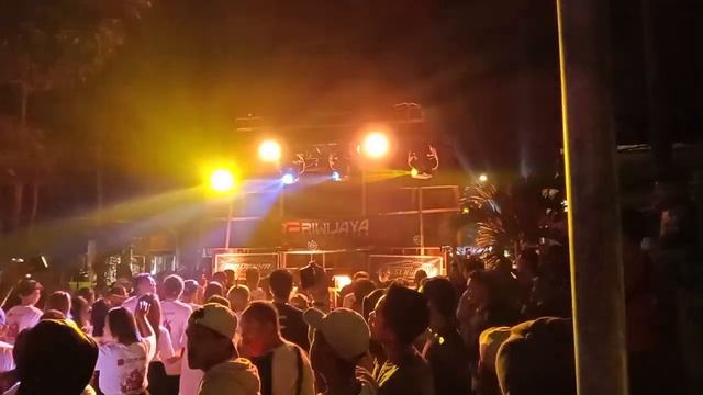 kawal yu sri sampek finis para fens sriwijaya super horek смотреть онлайн