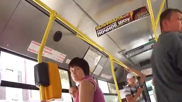 Парень заступился за незнакомую девушку смотреть онлайн