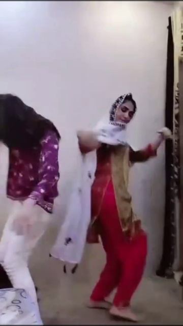 Family Dance Competition смотреть онлайн