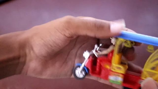 Unboxing of Mini E-Rickshaw Diecast Rickshaw || Miniature E-Rickshaw Unboxing смотреть онлайн