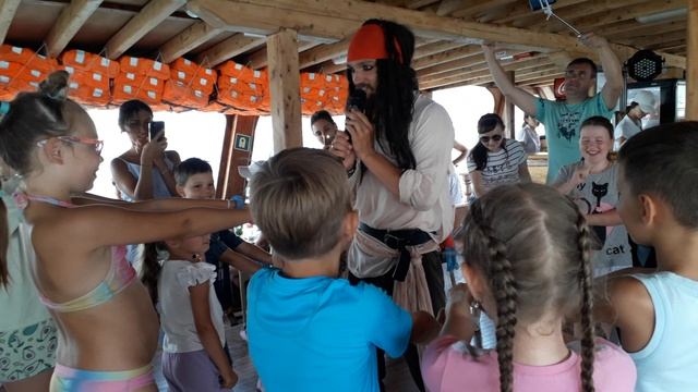 Куда поехать по России отдыхать на море. Геленджик - жемчужина Кавказа. Морская прогулка на яхте смотреть онлайн