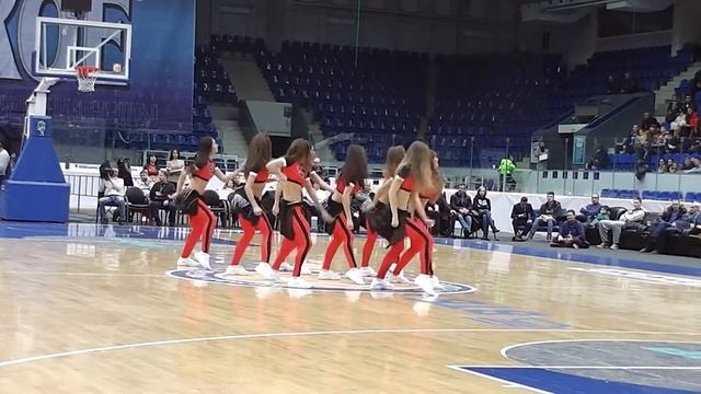 Группа поддержки "Нижнего Новгорода" смотреть онлайн