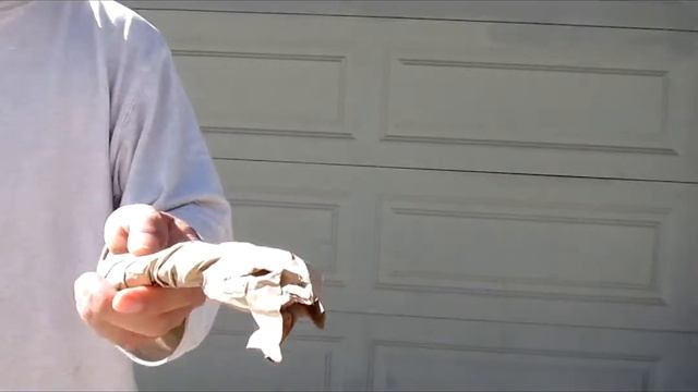 How to make/start fire with magnifying glass lens and a piece of paper in one minute смотреть онлайн