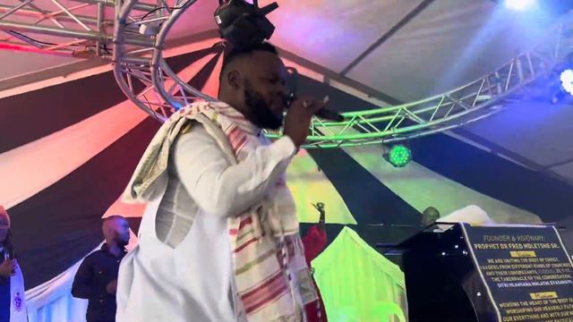 Dr Fred Mdletshe - Ngabe sesihlulekile Nkosi yami (Vk on keys) смотреть онлайн