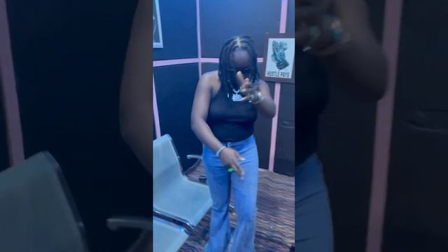 Taiyel ft Portable - Mukulu Remix смотреть онлайн