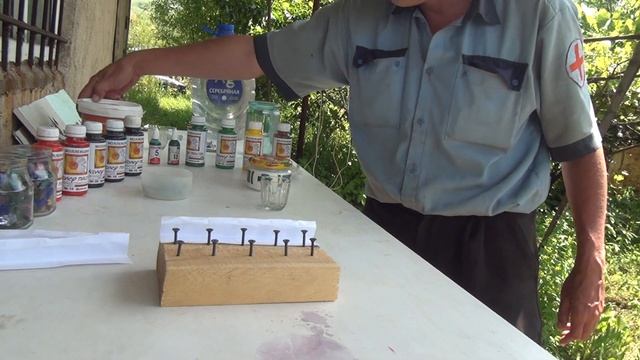 Молотком и вилкой делают драгоценные камни смотреть онлайн
