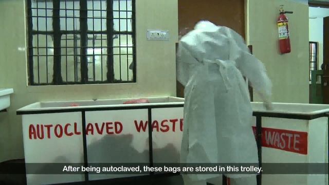 Demonstrating proper medical waste management in India смотреть онлайн