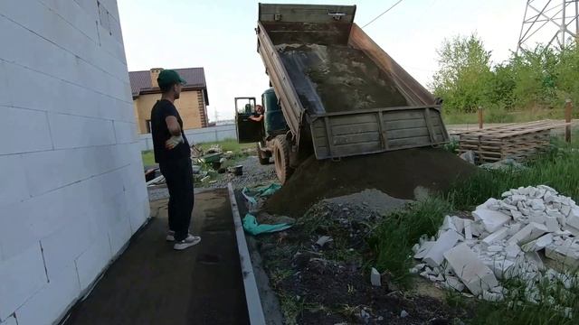 КАК НАША СЕМЬЯ ВЛОЖИЛА 2828000 РУБЛЕЙ В СТРОИТЕЛЬСТВО ДОМА смотреть онлайн