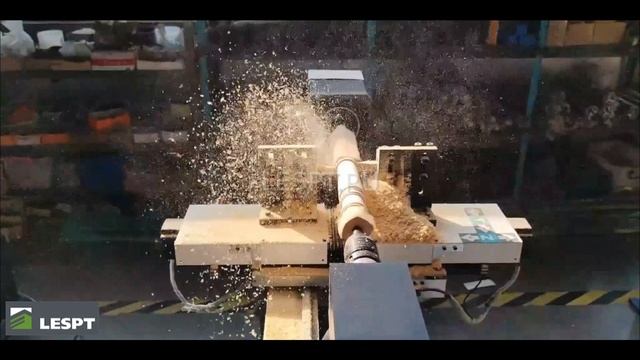 Токарный станок по дереву с ЧПУ