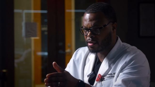 “I’m a Neurosurgeon and I Quit” | Spine Surgeon Reacts смотреть онлайн