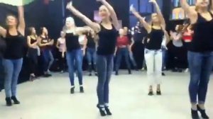 Танец Непохожие