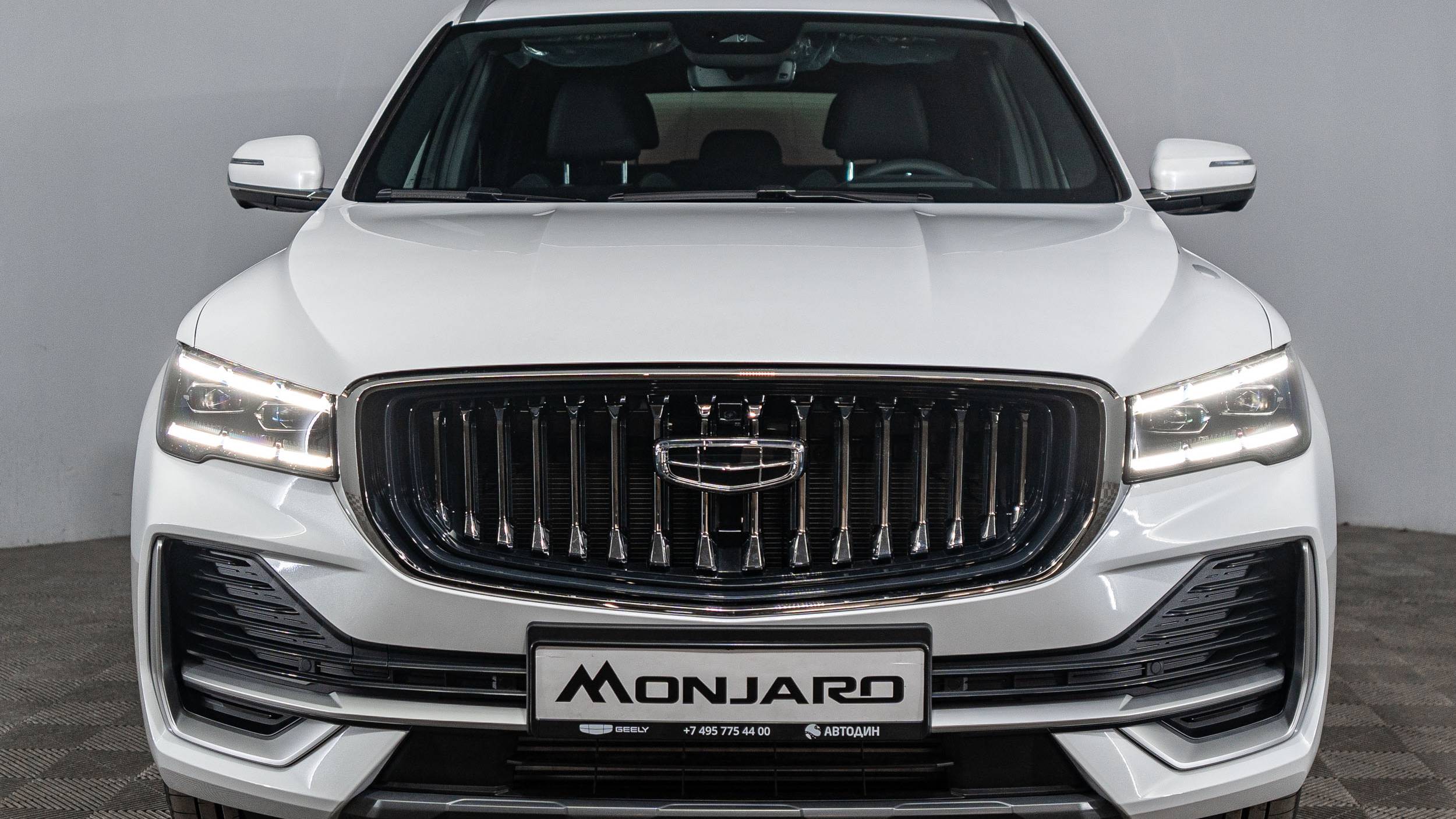 Geely Monjaro (Flagship) 4WD Белый смотреть онлайн