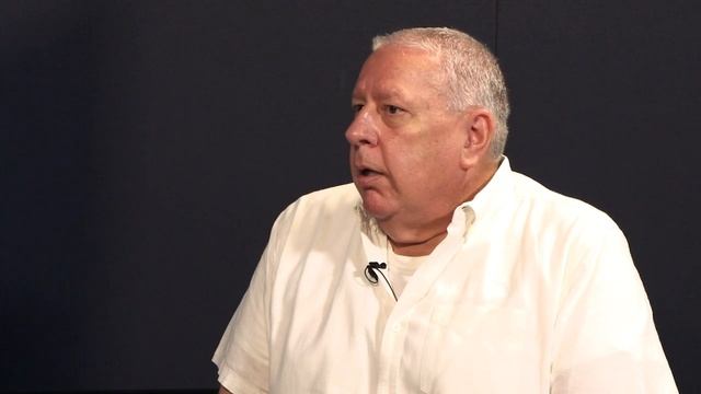 How "Doc" Gallagher defrauded investors of millions смотреть онлайн