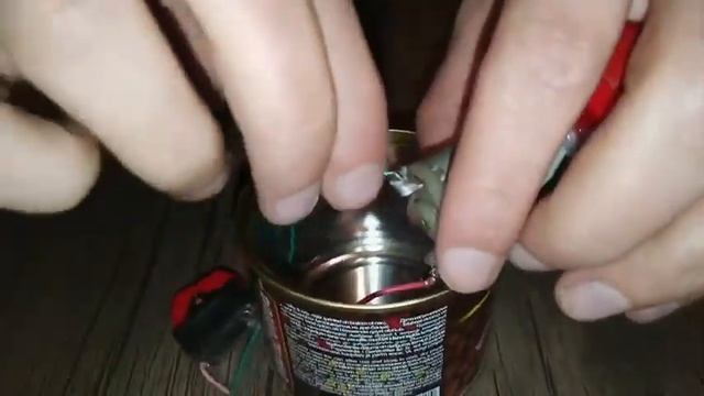 Person Makes Blender From Scratch At Home - 1168705 смотреть онлайн