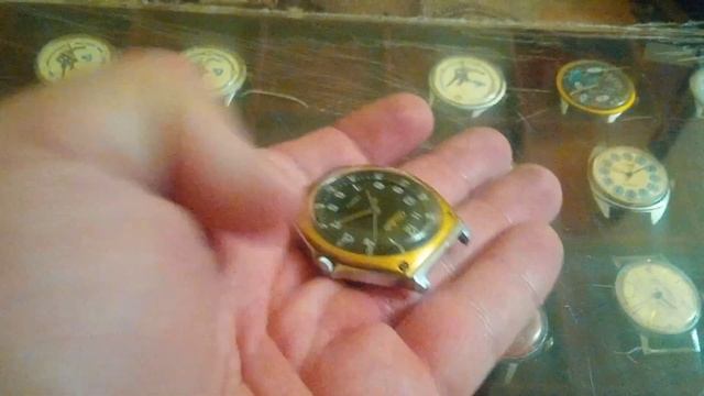 Часы Слава кварц , производство СССР смотреть онлайн