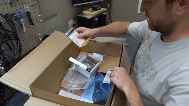 What’s in the box!? Klippel: Loudspeaker Engineering and Analysis Hardware. смотреть онлайн