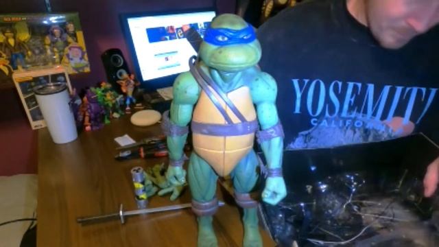 NECA TMNT | 1/4 scale Leonardo смотреть онлайн