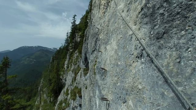 Climbing in Spielmauer, VR 180 8K, Oliver Mariazellersteig "B/C" Via ferrata смотреть онлайн