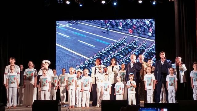 Гуляй душа+Звезды - Служить России смотреть онлайн