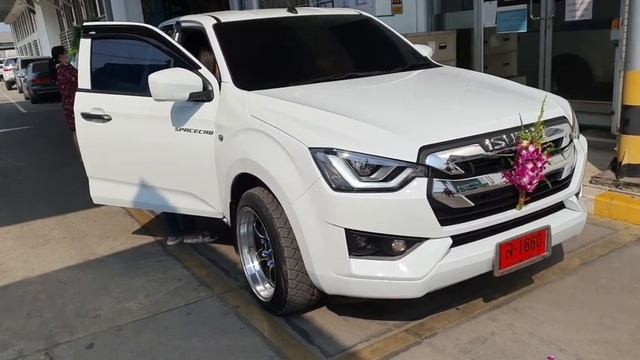 แค็ปเตี้ย 3.0S แปลงหน้าตัวท็อป จัดจบที่ 89,000 ผ่อน 9,215.- смотреть онлайн