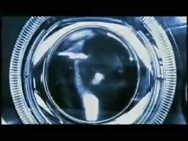 BMW M5 - Eyes (2001)