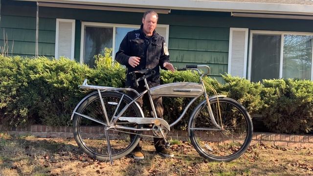 A Tour of the 32" "Vintage" Bike Built From Scratch, Using a Blown Up Picture of a Schwinn Motobike смотреть онлайн