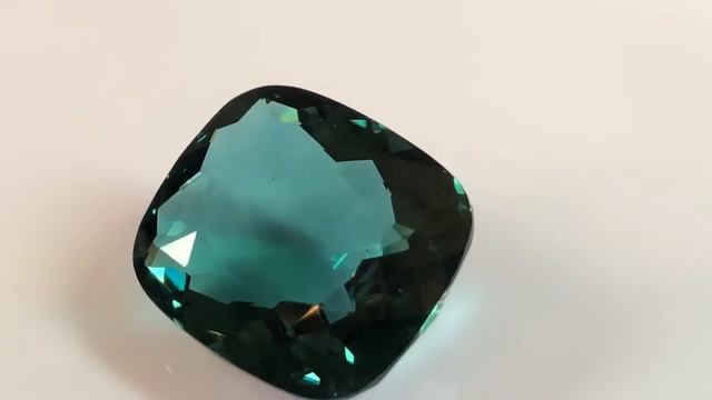 33 63 CT VVS Green Quartz Africa Cushion 20 X 22 MM смотреть онлайн