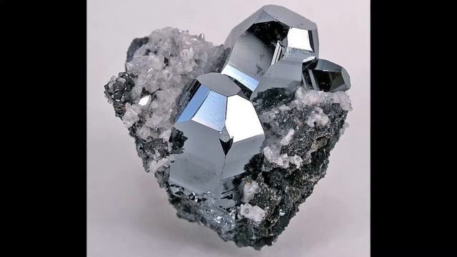 10 PEDRAS COM ENERGIA MAIS PODEROSA PARA SE TER | VIDA EM ESSÊNCIA #ESOTERISMO #ESOTÉRICA смотреть онлайн