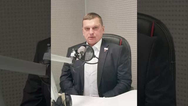 Роман Тихончук в эфире радио "Крым" смотреть онлайн