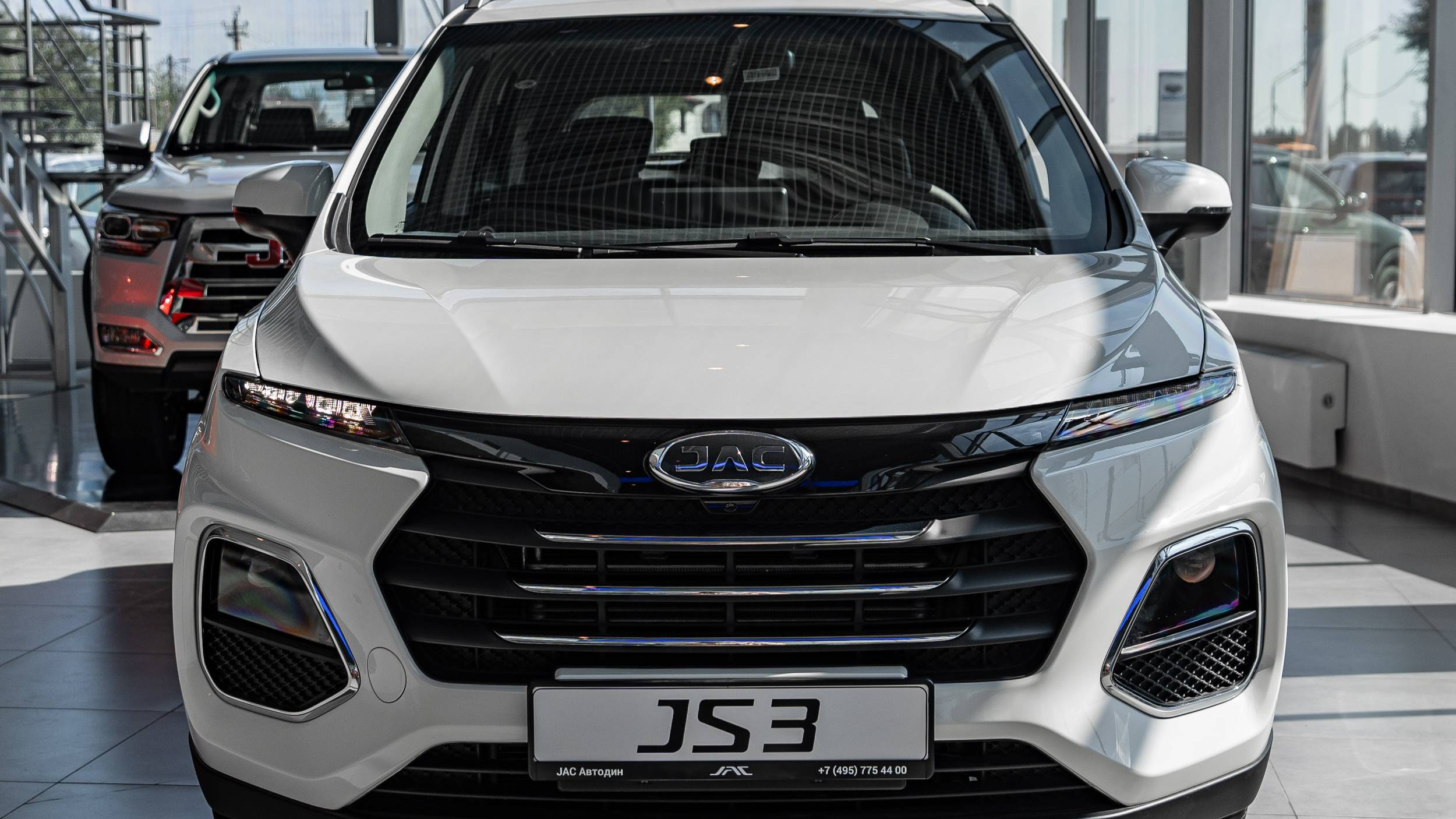 JAC JS3 (LUXURY) Белый глянец смотреть онлайн