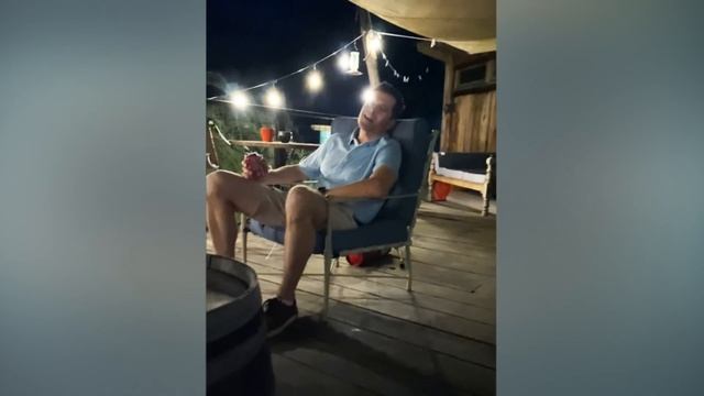 The Presentation | The Finchers | Ch.1