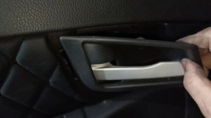 как снять обшивку задней двери лада приора