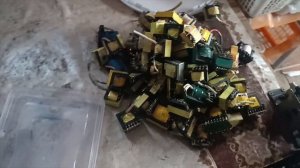 РАЗОБОР ХЛАМА НА ЦВЕТМЕТ! ПОИСК МЕДИ! ДОБЫВАЮ МЕДЬ! ДЕНЬГИ ИЗ МУСОРА С ПОМОЕК! КАК ЗАРАБОТАТЬ ДЕНЬГИ