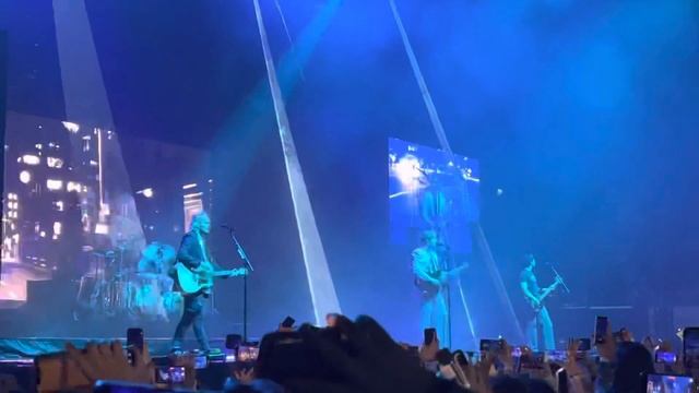 Amnesia - 5 seconds of summer- wembley arena 06/04/22 смотреть онлайн