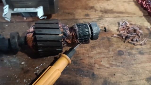 СКОЛЬКО МЕДИ В ДВИГАТЕЛЕ ОТ СТИРАЛЬНОЙ МАШИНКИ??!!? Добываю медь! Поиски металлолома! Добыча меди. смотреть онлайн