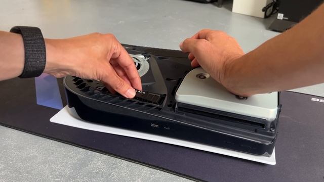Zo zet je een M.2 SSD in de PS5 - Dr Console смотреть онлайн