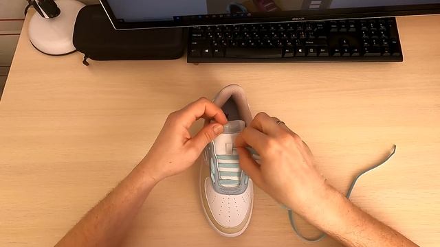 Шнуровка обуви с помощью способа "Открытая лестница, или Лесная прогулка" смотреть онлайн