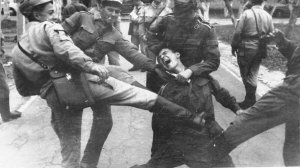«ДЕДЫ ПРОТИВ ЗЕМЛЯКОВ».  ЖЕСТОКАЯ ИЕРАРХИЯ В СОВЕТСКОЙ АРМИИ