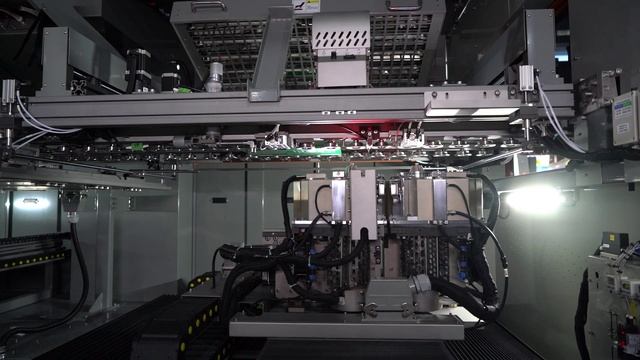 Селективная пайка SW-M2 (применение только второй ванны для свинцовой пайки) смотреть онлайн
