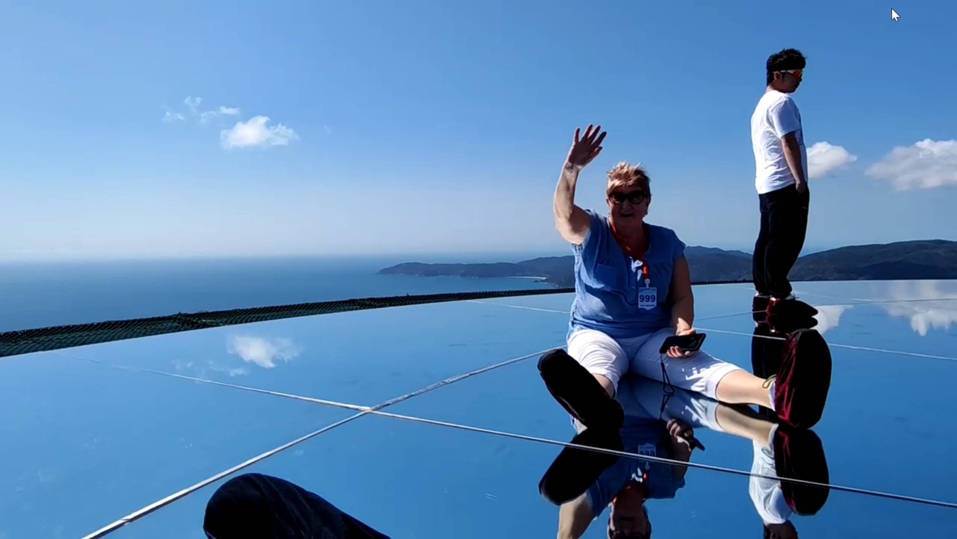 Санья.Парк Ялунвань (Ялонг-бэй).Стеклянный.верёвочный мост и зеркальное озеро