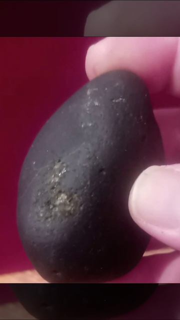 Volcanic Olivine Bomb or Olivine Lunar or Martian Meteorite.. смотреть онлайн