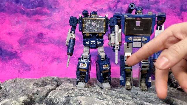 SnTWtH - My collection of Soundwaves (10 total?) w/ the New War for Cybertron Siege - Let's Compare смотреть онлайн