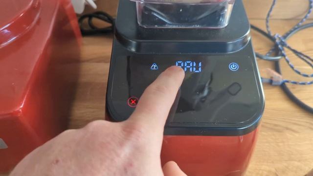 Blendtec refuse to fix or replace my blender - they say its the way im pressing the screen смотреть онлайн