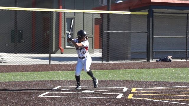 Kevin Baez Hitting BP With Wood Bat смотреть онлайн