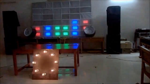 Music synced bulbs смотреть онлайн