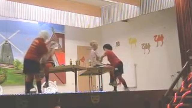 Surwolder Frauenkarneval 2008 Sketch "Frühsport" 2/2 смотреть онлайн